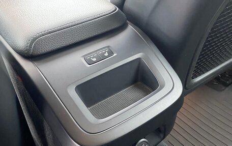 Volvo V60 II, 2018 год, 2 090 000 рублей, 14 фотография