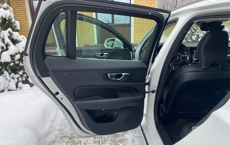 Volvo V60 II, 2018 год, 2 090 000 рублей, 16 фотография