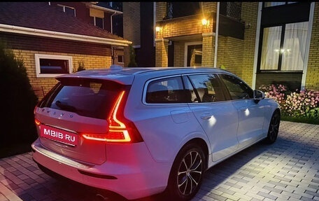 Volvo V60 II, 2018 год, 2 090 000 рублей, 25 фотография