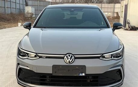 Volkswagen Golf VIII, 2022 год, 2 050 000 рублей, 2 фотография