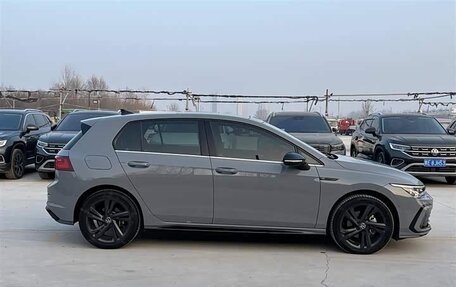 Volkswagen Golf VIII, 2022 год, 2 050 000 рублей, 4 фотография