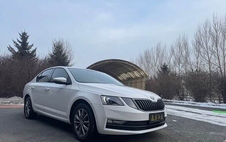 Skoda Octavia, 2022 год, 1 670 000 рублей, 3 фотография