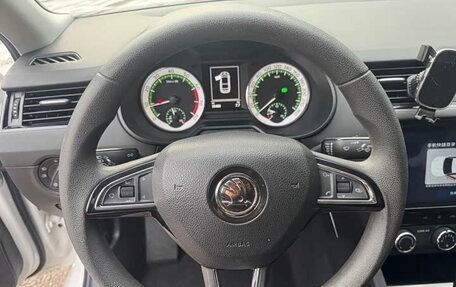 Skoda Octavia, 2022 год, 1 670 000 рублей, 8 фотография