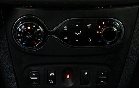 Renault Sandero II рестайлинг, 2017 год, 859 000 рублей, 23 фотография