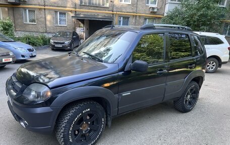 Chevrolet Niva I рестайлинг, 2010 год, 350 000 рублей, 3 фотография