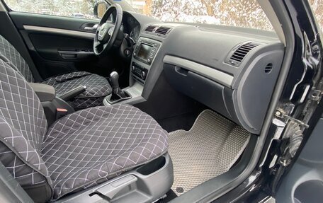 Skoda Octavia, 2011 год, 740 000 рублей, 28 фотография