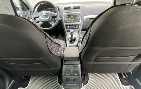 Skoda Octavia, 2011 год, 740 000 рублей, 27 фотография