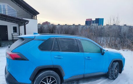 Toyota RAV4, 2019 год, 3 790 000 рублей, 2 фотография