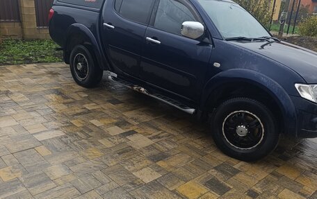 Mitsubishi L200 IV рестайлинг, 2012 год, 1 300 000 рублей, 3 фотография