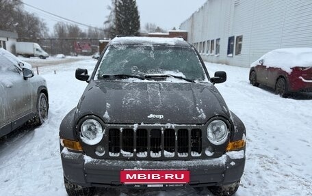 Jeep Cherokee, 2006 год, 640 000 рублей, 3 фотография