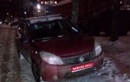 Renault Sandero I, 2010 год, 246 800 рублей, 1 фотография