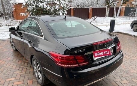 Mercedes-Benz E-Класс, 2014 год, 2 500 000 рублей, 4 фотография