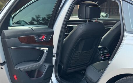 Audi A6, 2019 год, 4 150 000 рублей, 14 фотография