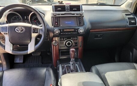 Toyota Land Cruiser Prado 150 рестайлинг 2, 2013 год, 3 400 000 рублей, 2 фотография