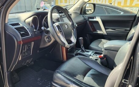 Toyota Land Cruiser Prado 150 рестайлинг 2, 2013 год, 3 400 000 рублей, 3 фотография