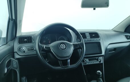 Volkswagen Polo VI (EU Market), 2015 год, 847 000 рублей, 10 фотография