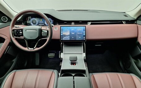 Land Rover Range Rover Evoque II, 2025 год, 6 570 000 рублей, 4 фотография