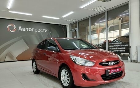 Hyundai Solaris II рестайлинг, 2012 год, 799 000 рублей, 1 фотография
