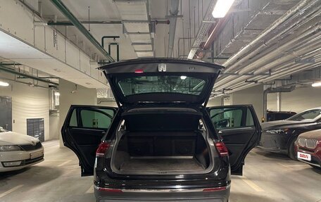 Volkswagen Tiguan II, 2018 год, 2 490 000 рублей, 8 фотография