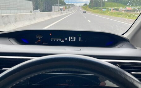 Honda Stepwgn IV, 2015 год, 1 940 000 рублей, 7 фотография