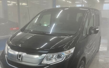 Honda Stepwgn IV, 2015 год, 1 940 000 рублей, 16 фотография