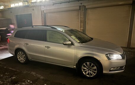 Volkswagen Passat B7, 2011 год, 880 000 рублей, 8 фотография