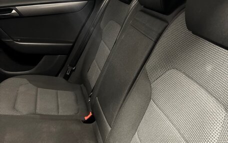 Volkswagen Passat B7, 2011 год, 880 000 рублей, 13 фотография