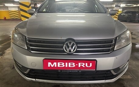 Volkswagen Passat B7, 2011 год, 880 000 рублей, 6 фотография