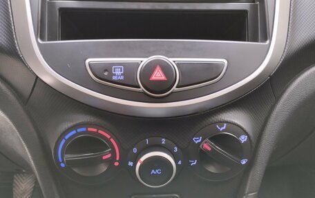 Hyundai Solaris II рестайлинг, 2012 год, 799 000 рублей, 10 фотография