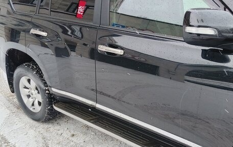 Toyota Land Cruiser Prado 150 рестайлинг 2, 2017 год, 4 350 000 рублей, 9 фотография