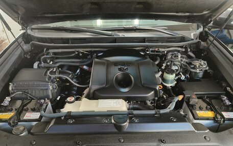 Toyota Land Cruiser Prado 150 рестайлинг 2, 2017 год, 4 350 000 рублей, 35 фотография