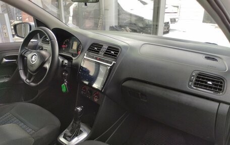 Volkswagen Polo VI (EU Market), 2018 год, 1 050 000 рублей, 17 фотография