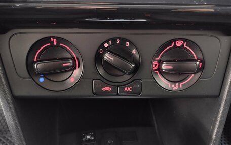 Volkswagen Polo VI (EU Market), 2018 год, 1 050 000 рублей, 11 фотография