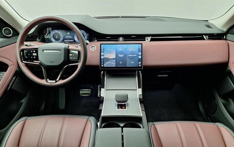 Land Rover Range Rover Evoque II, 2025 год, 6 570 000 рублей, 4 фотография