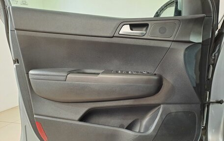 KIA Sportage IV рестайлинг, 2020 год, 2 199 000 рублей, 16 фотография