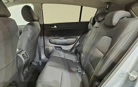 KIA Sportage IV рестайлинг, 2020 год, 2 199 000 рублей, 17 фотография