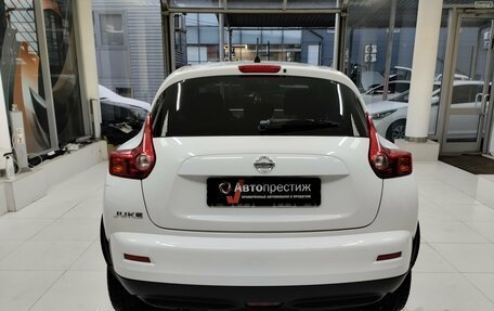 Nissan Juke II, 2011 год, 1 070 000 рублей, 5 фотография