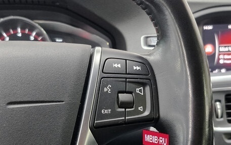 Volvo V60 Cross Country II, 2018 год, 2 990 000 рублей, 24 фотография