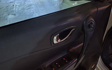 Renault Koleos I рестайлинг 2, 2013 год, 930 000 рублей, 8 фотография