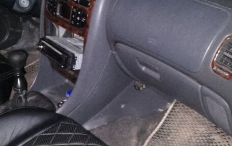 Mitsubishi Carisma I, 1997 год, 100 000 рублей, 8 фотография