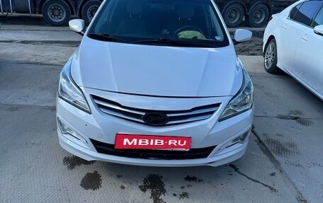 Hyundai Solaris II рестайлинг, 2016 год, 930 000 рублей, 1 фотография