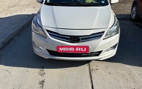 Hyundai Solaris II рестайлинг, 2016 год, 930 000 рублей, 5 фотография