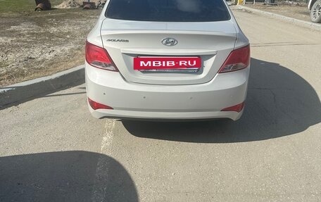 Hyundai Solaris II рестайлинг, 2016 год, 930 000 рублей, 3 фотография