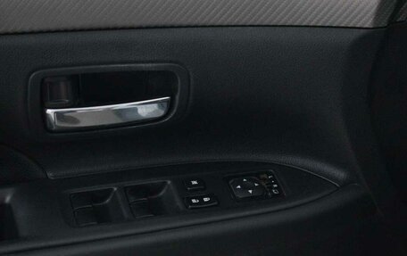 Mitsubishi Outlander III рестайлинг 3, 2013 год, 1 125 000 рублей, 10 фотография