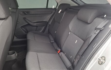 Skoda Rapid I, 2014 год, 1 050 000 рублей, 15 фотография