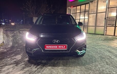 Hyundai Solaris II рестайлинг, 2018 год, 1 300 000 рублей, 1 фотография