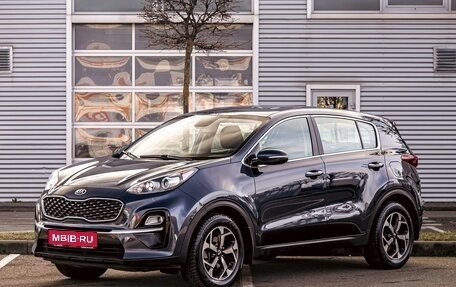 KIA Sportage IV рестайлинг, 2019 год, 1 895 000 рублей, 1 фотография
