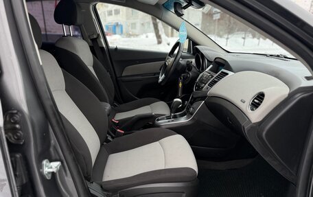 Chevrolet Cruze II, 2011 год, 549 000 рублей, 10 фотография