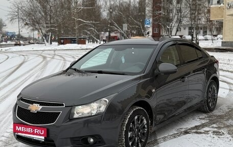 Chevrolet Cruze II, 2011 год, 549 000 рублей, 3 фотография