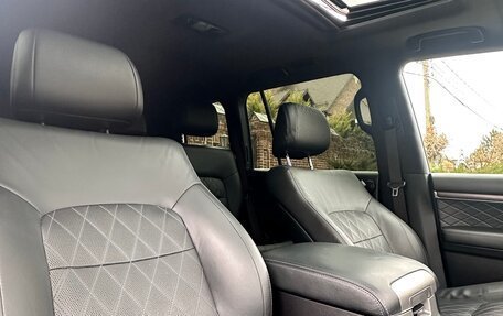 Toyota Land Cruiser 200, 2017 год, 6 450 000 рублей, 10 фотография